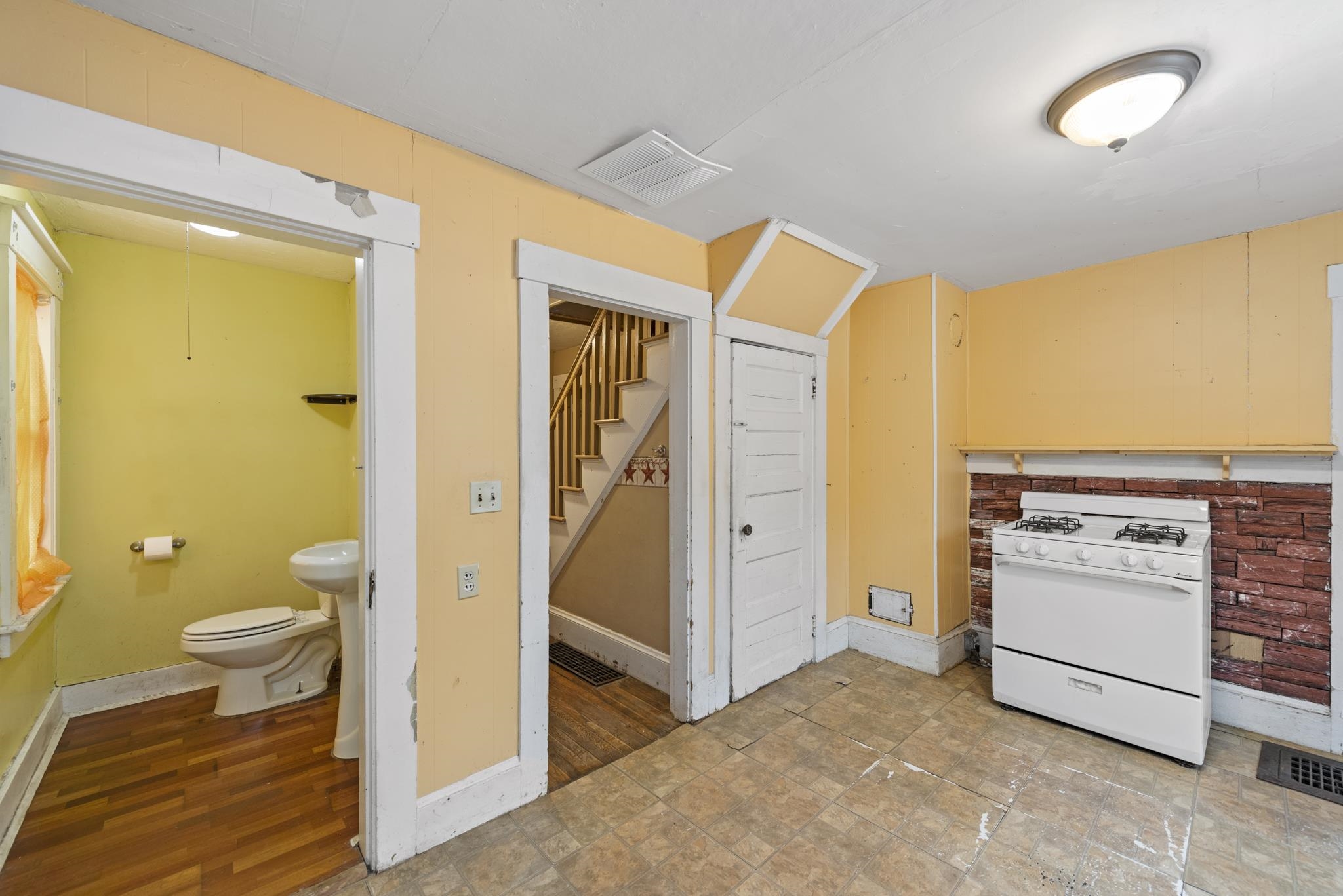 21 Mirror Lake Road Thornton, NH 03285 - Photo 11 of 32 Gallery Image 11