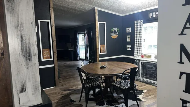 $230,000 | 8013 East 250 South, Pierceton, IN 46562