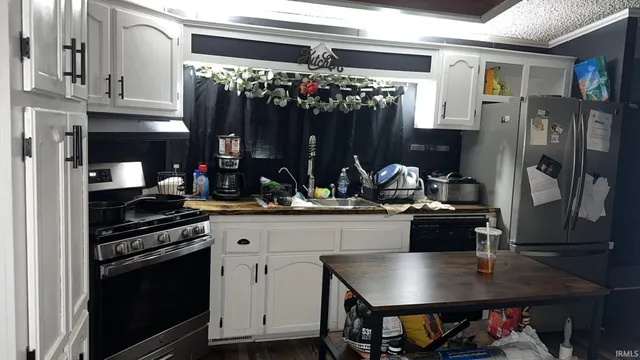 $230,000 | 8013 East 250 South, Pierceton, IN 46562