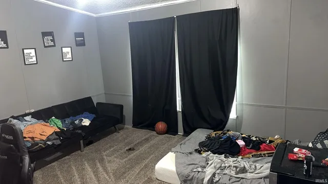 $230,000 | 8013 East 250 South, Pierceton, IN 46562