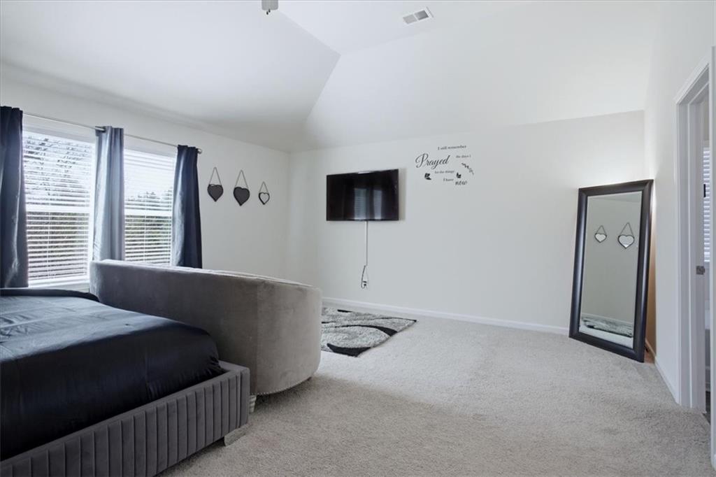 3980 Riverchess Drive Southwest Atlanta, GA 30331 - Photo 22 of 46 a living room with furniture