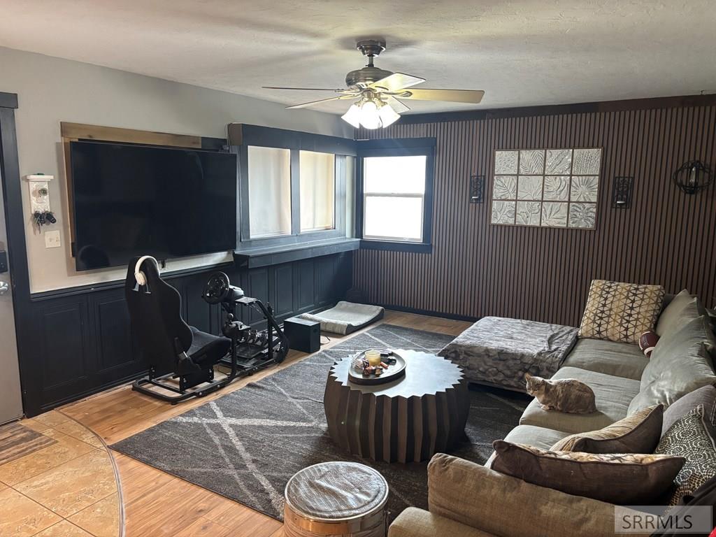 1985 Bittern Drive Ammon, ID 83406 - Photo 2 of 9