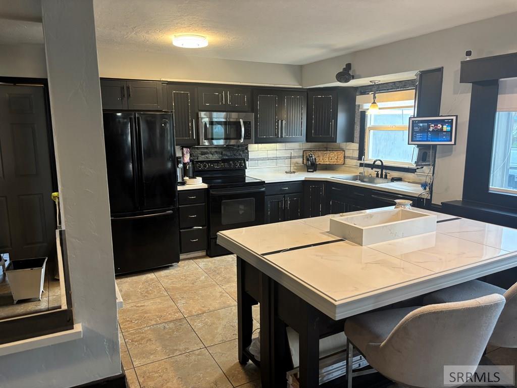 1985 Bittern Drive Ammon, ID 83406 - Photo 4 of 9