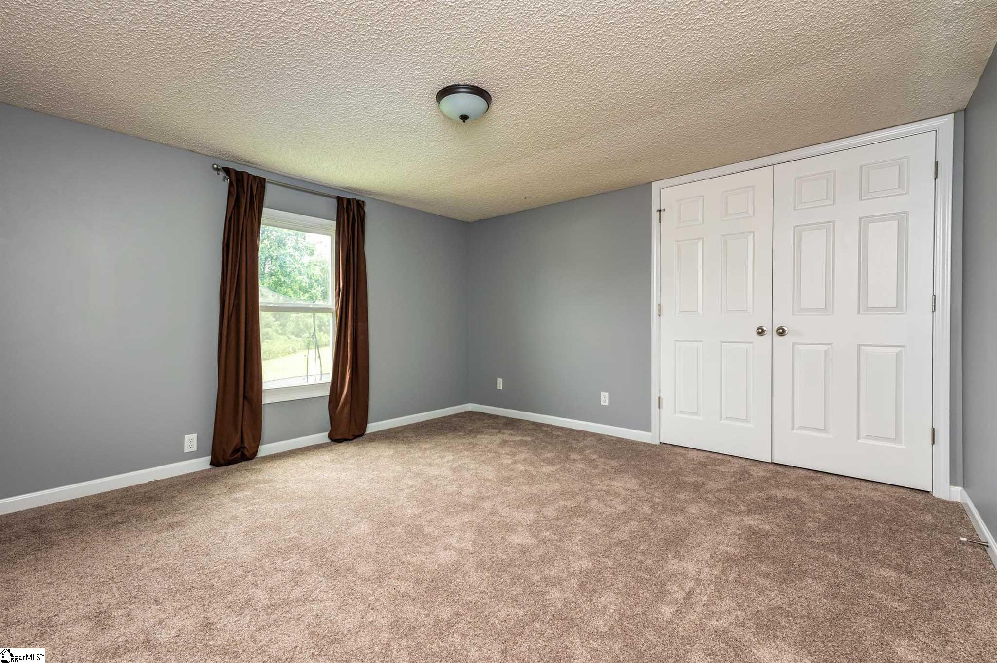 243 Tapp Road Greer, SC 29651 - Photo 13 of 24