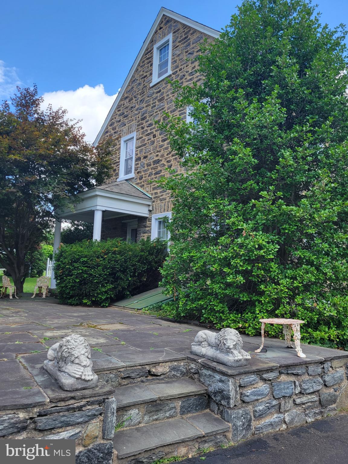 1078 Southampton Road Philadelphia, PA 19116 - Photo 4 of 19 Gallery Image 4