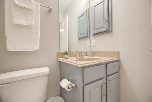 $375,000 | 730 East Mather Street, Unit J202, New Braunfels, TX 78130