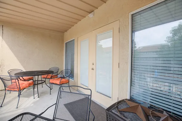 $375,000 | 730 East Mather Street, Unit J202, New Braunfels, TX 78130