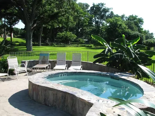 $375,000 | 730 East Mather Street, Unit J202, New Braunfels, TX 78130