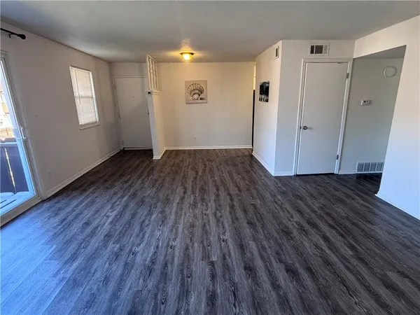 $163,000 | 6224 Robinson Street, Unit 4, Mission, KS 66202