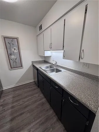 $163,000 | 6224 Robinson Street, Unit 4, Overland Park, KS 66202