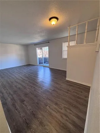 $163,000 | 6224 Robinson Street, Unit 4, Overland Park, KS 66202