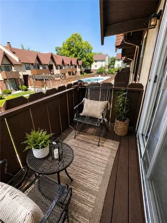 $163,000 | 6224 Robinson Street, Unit 4, Overland Park, KS 66202