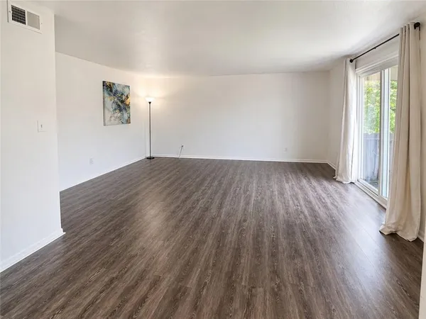 $163,000 | 6224 Robinson Street, Unit 4, Overland Park, KS 66202