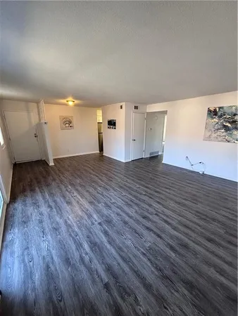 $163,000 | 6224 Robinson Street, Unit 4, Overland Park, KS 66202