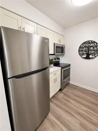 $163,000 | 6224 Robinson Street, Unit 4, Overland Park, KS 66202