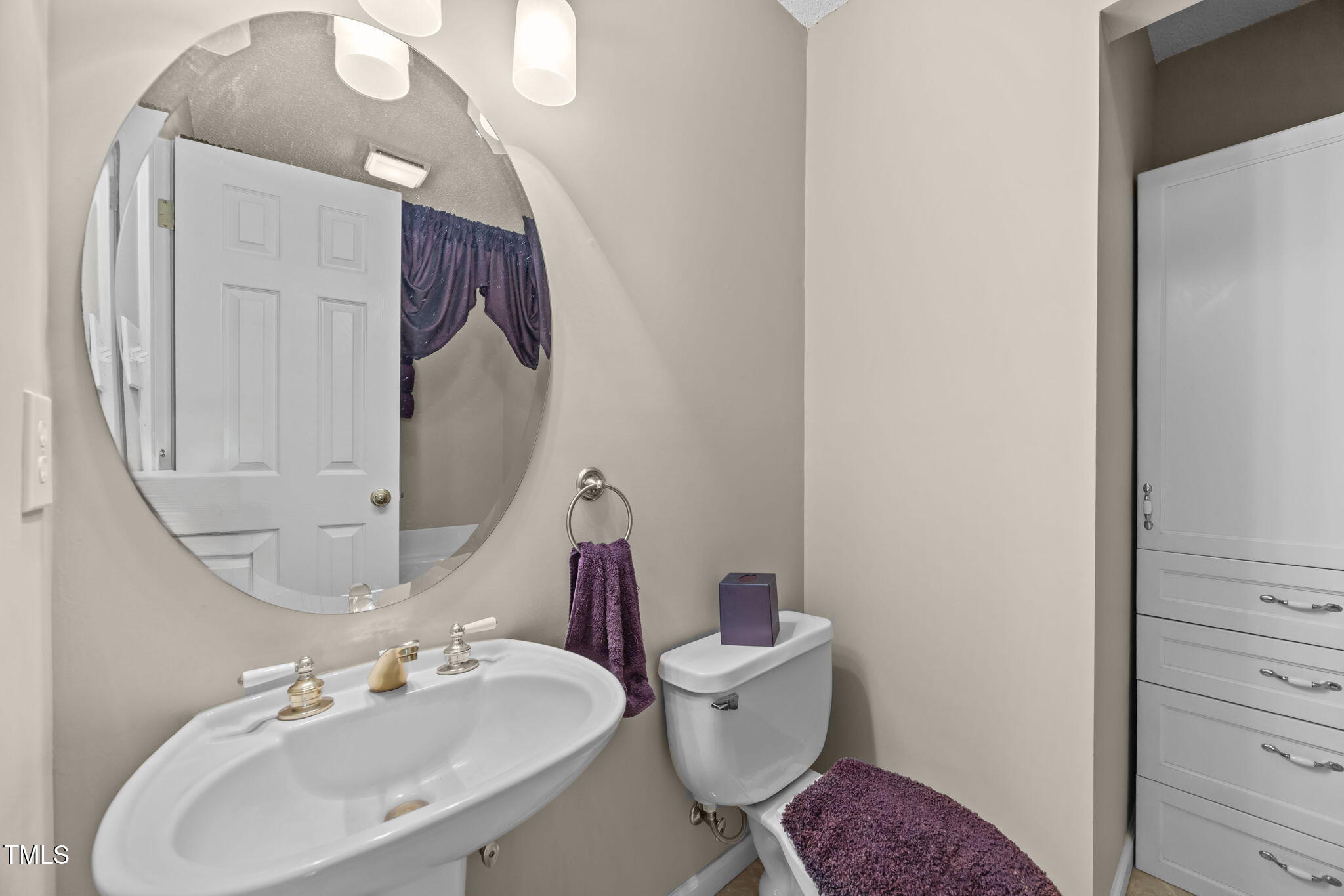 2819 John Lewis Road Burlington, NC 27217 - Photo 22 of 40 Primary bath.