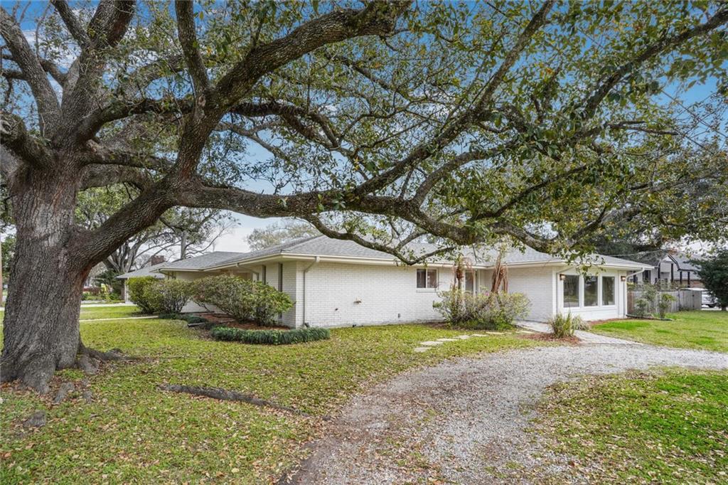 1001 Rural Street River Ridge, LA 70123 - Photo 3 of 25