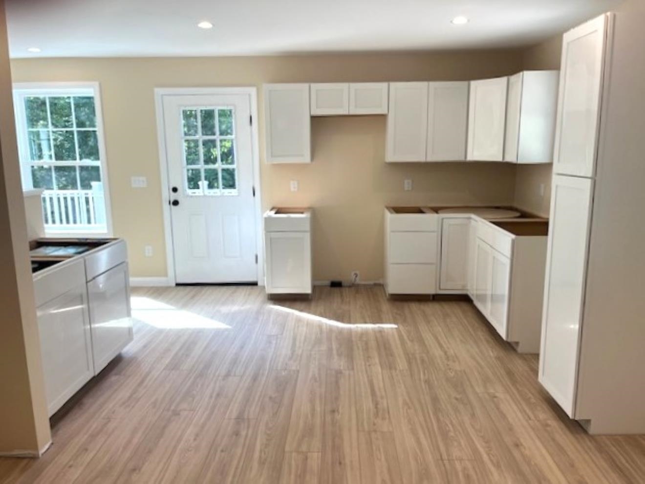 Colonial Circle Harrison, ME 04040 - Photo 5 of 22