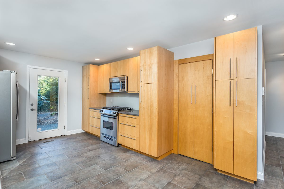 714 Glascock Street Raleigh, NC 27604 - Photo 17 of 29 Hideaway Laundry Area