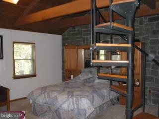 302 Barby Road Blue Bell, PA 19422 - Photo 5 of 6 Gallery Image 5