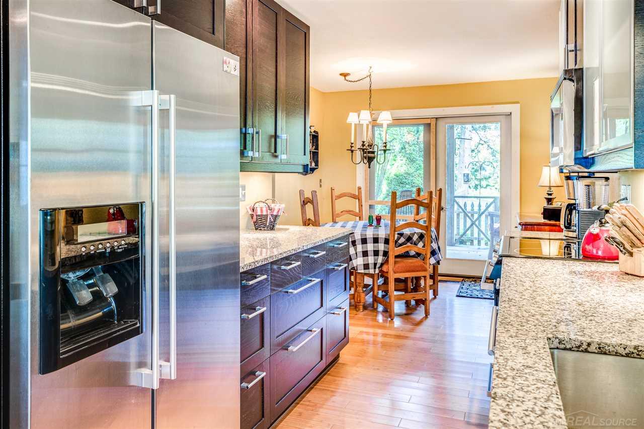 5376 North Lakeshore Road Deckerville, MI 48427 - Photo 19 of 65 Appliances Included