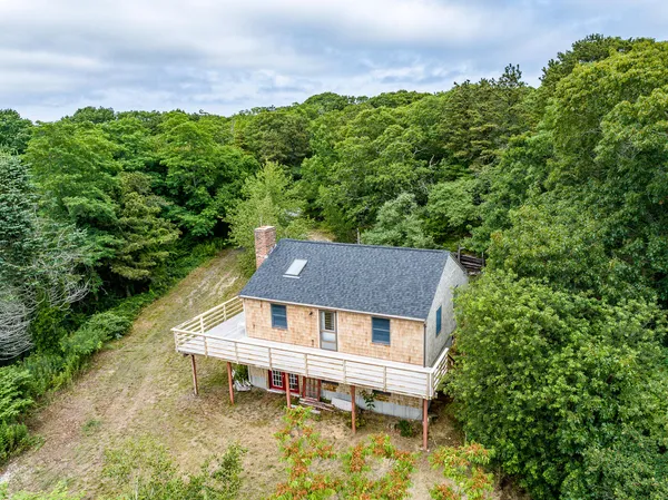 $620,000 | 208 Route 6, Truro, MA 02666