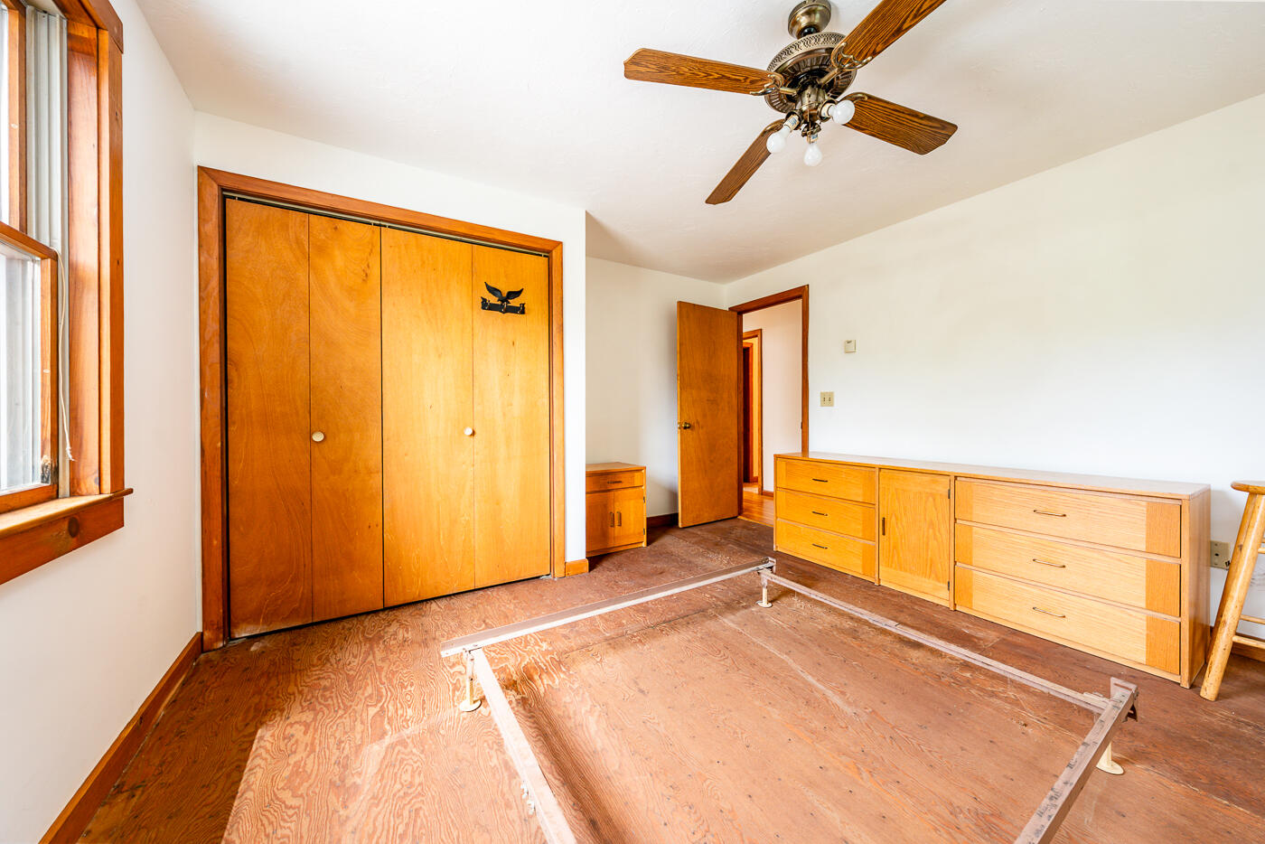 208 Route 6 Truro, MA 02666 - Photo 20 of 32 1stbedroom2