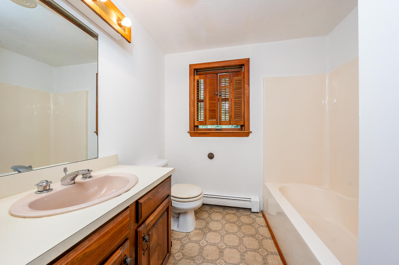 208 Route 6 Truro, MA 02666 - Photo 21 of 32 bath