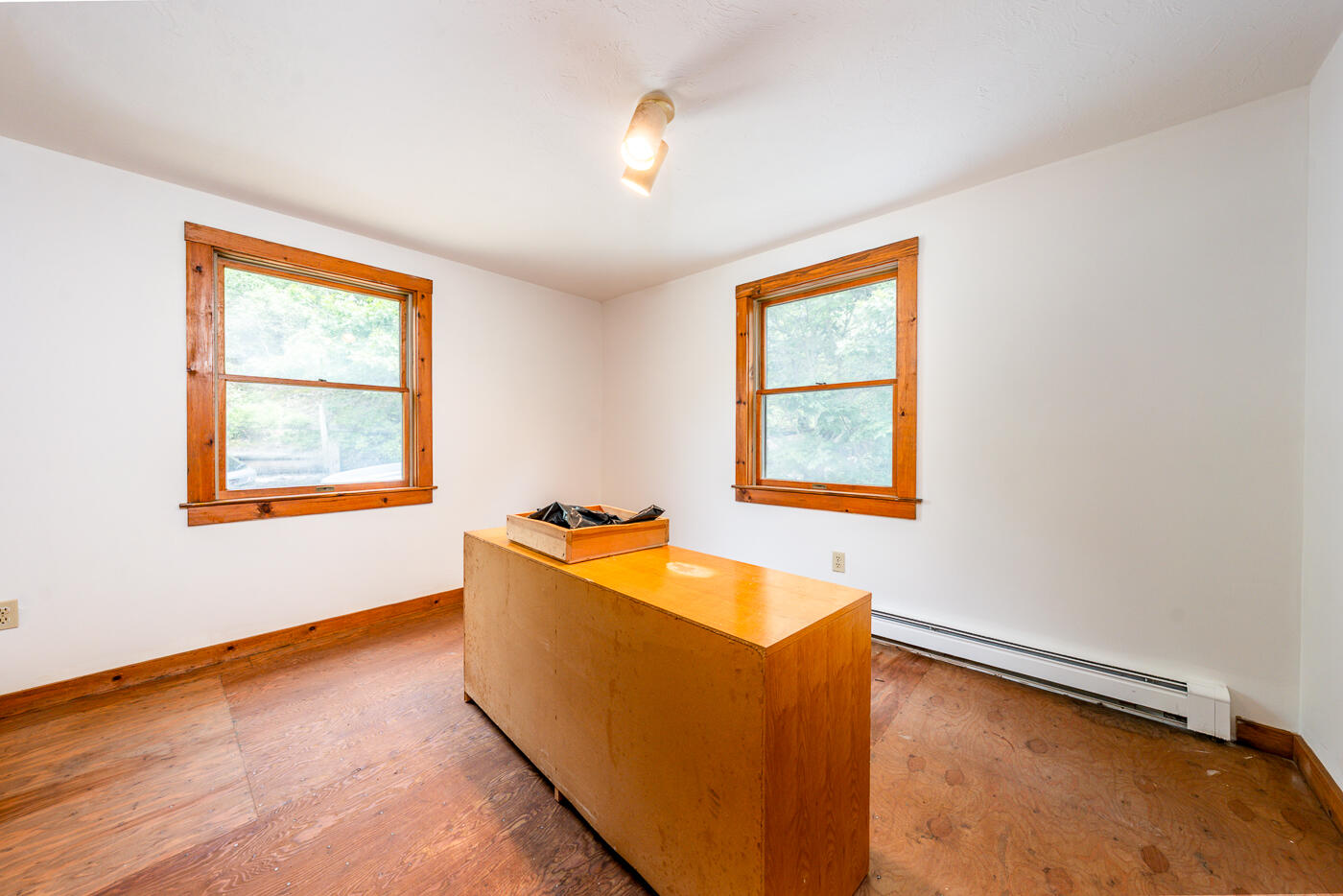 208 Route 6 Truro, MA 02666 - Photo 23 of 32 2ndbedroom1