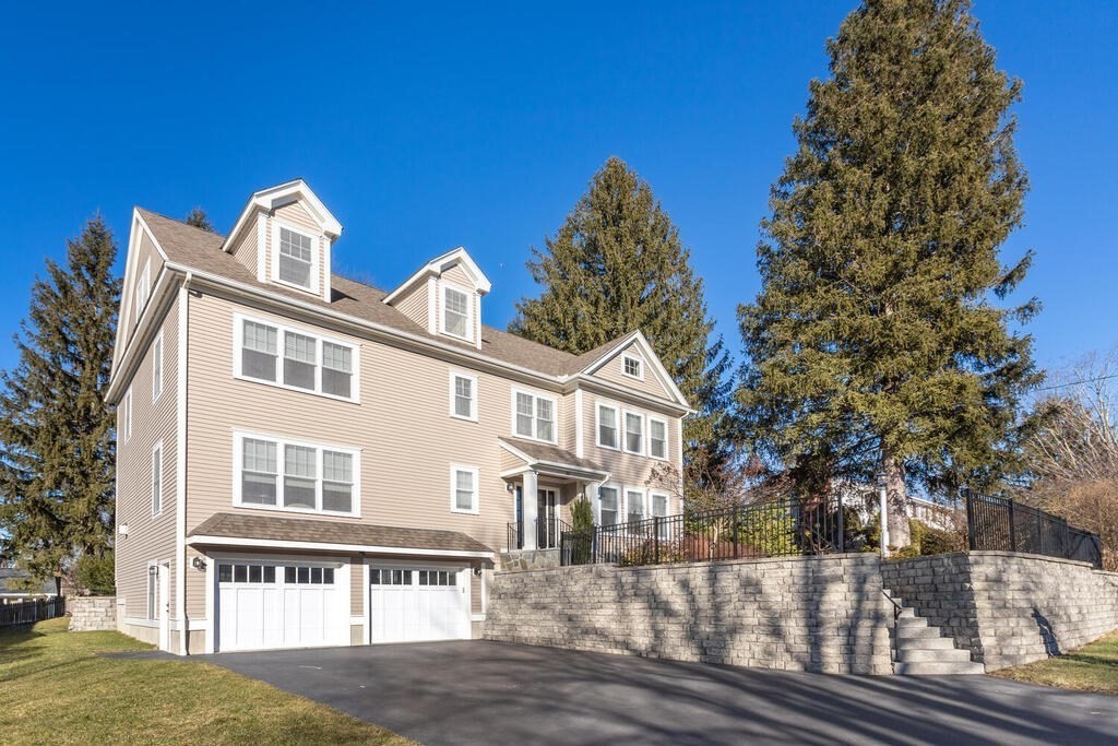 30 Stimson Avenue Lexington, MA 02421 - Photo 2 of 29