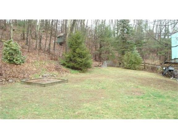 366 Leadmine Road Sturbridge, MA 01518 - Photo 11 of 14