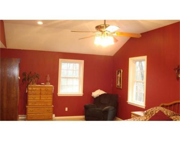366 Leadmine Road Sturbridge, MA 01518 - Photo 8 of 14