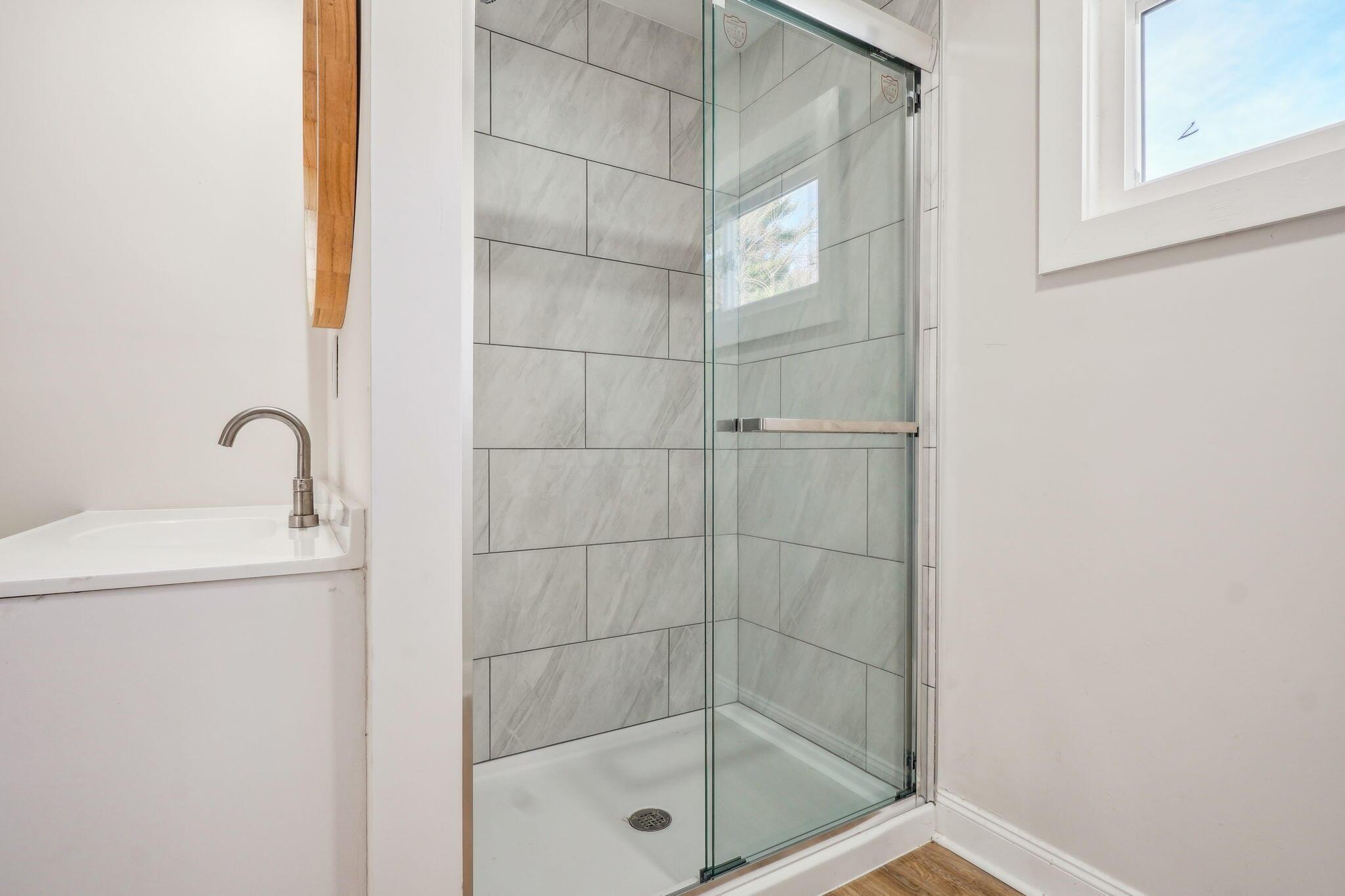 19-web-or-mls-1592-evergreen-rd
