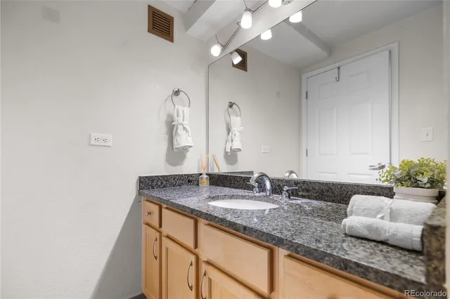 $341,000 | 444 17th Street, Unit 808, Denver, CO 80202