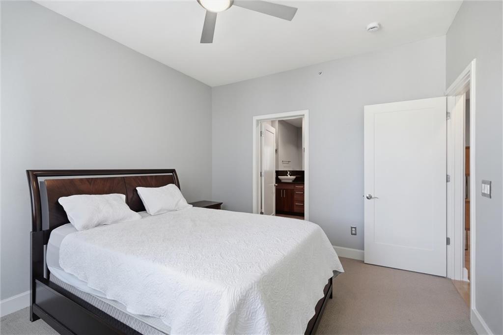 4521 Wornall Road, Unit 211 Kansas City, MO 64111 - Photo 20 of 41