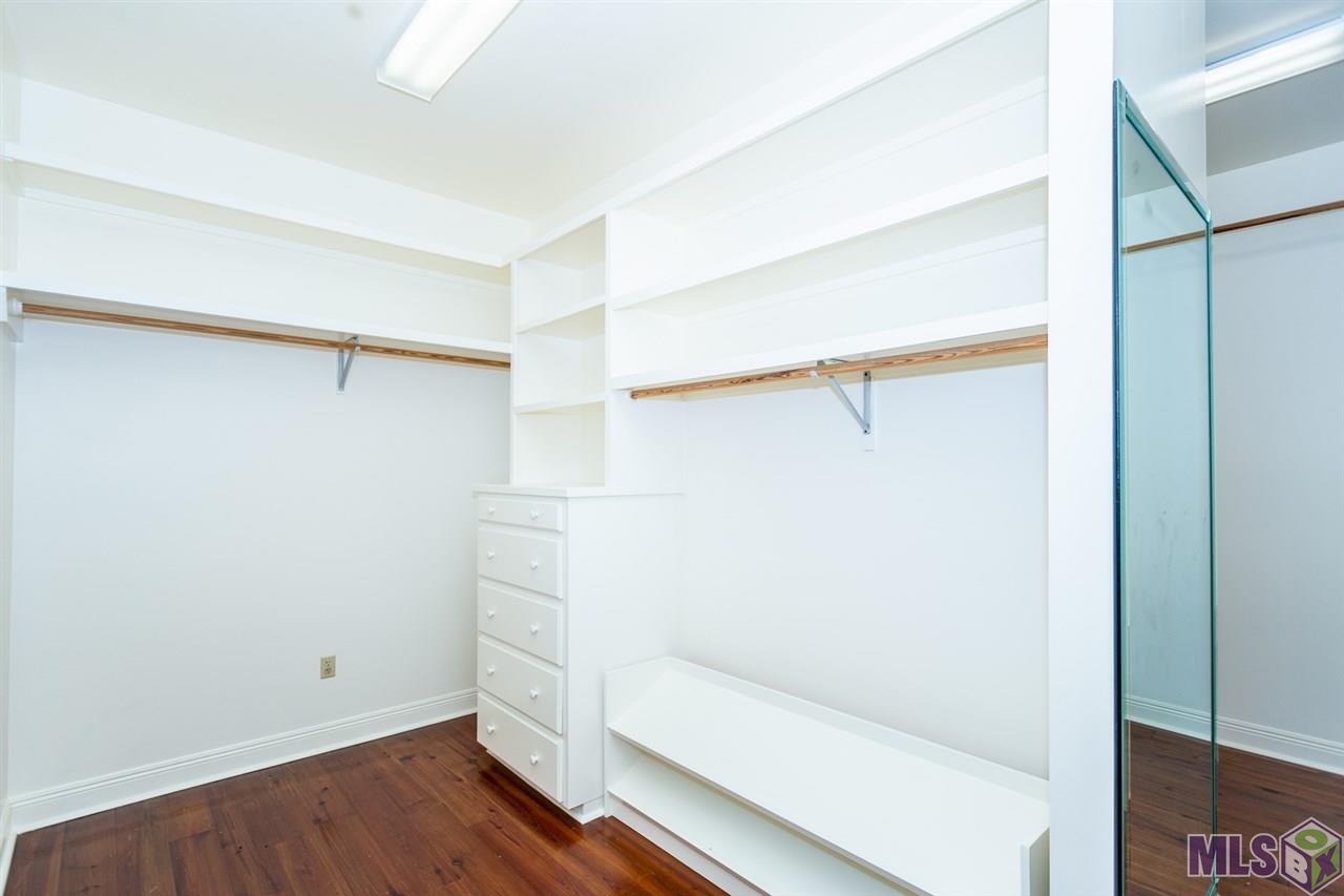 17521 Pecan Shadows Drive Baton Rouge, LA 70810 - Photo 23 of 41 Gallery Image 23