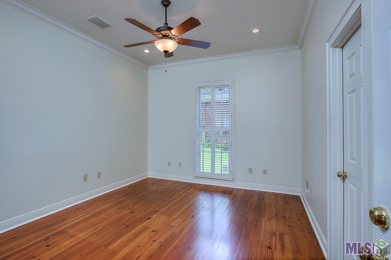 17521 Pecan Shadows Drive Baton Rouge, LA 70810 - Photo 26 of 41 Gallery Image 26