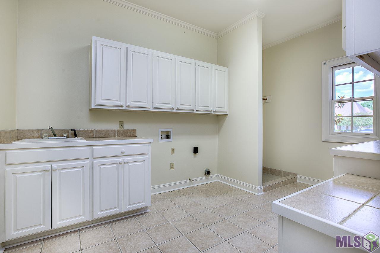 17521 Pecan Shadows Drive Baton Rouge, LA 70810 - Photo 27 of 41 Gallery Image 27