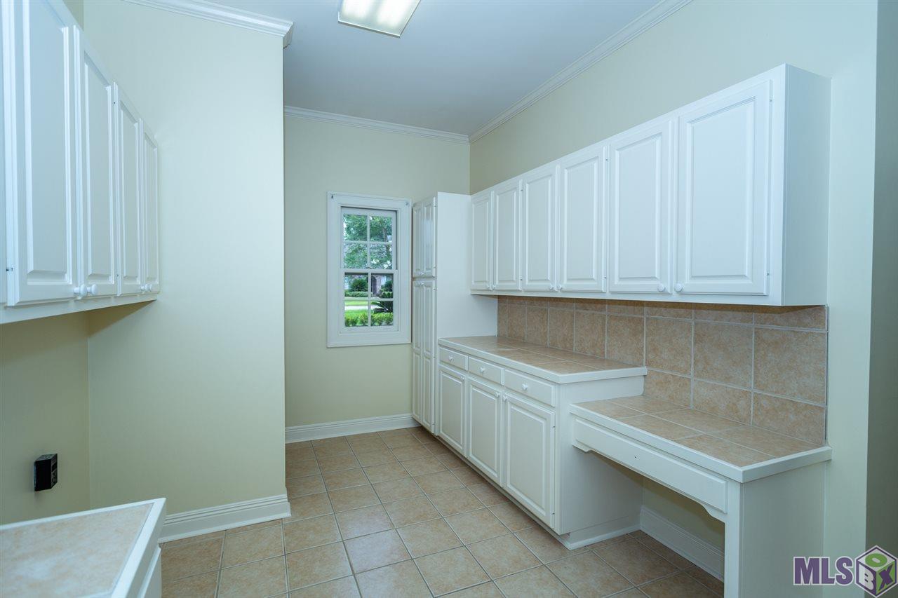 17521 Pecan Shadows Drive Baton Rouge, LA 70810 - Photo 29 of 41 Gallery Image 29