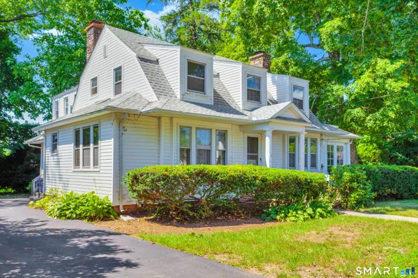 $559,900 | 120 Maple Street, Branford, CT 06405