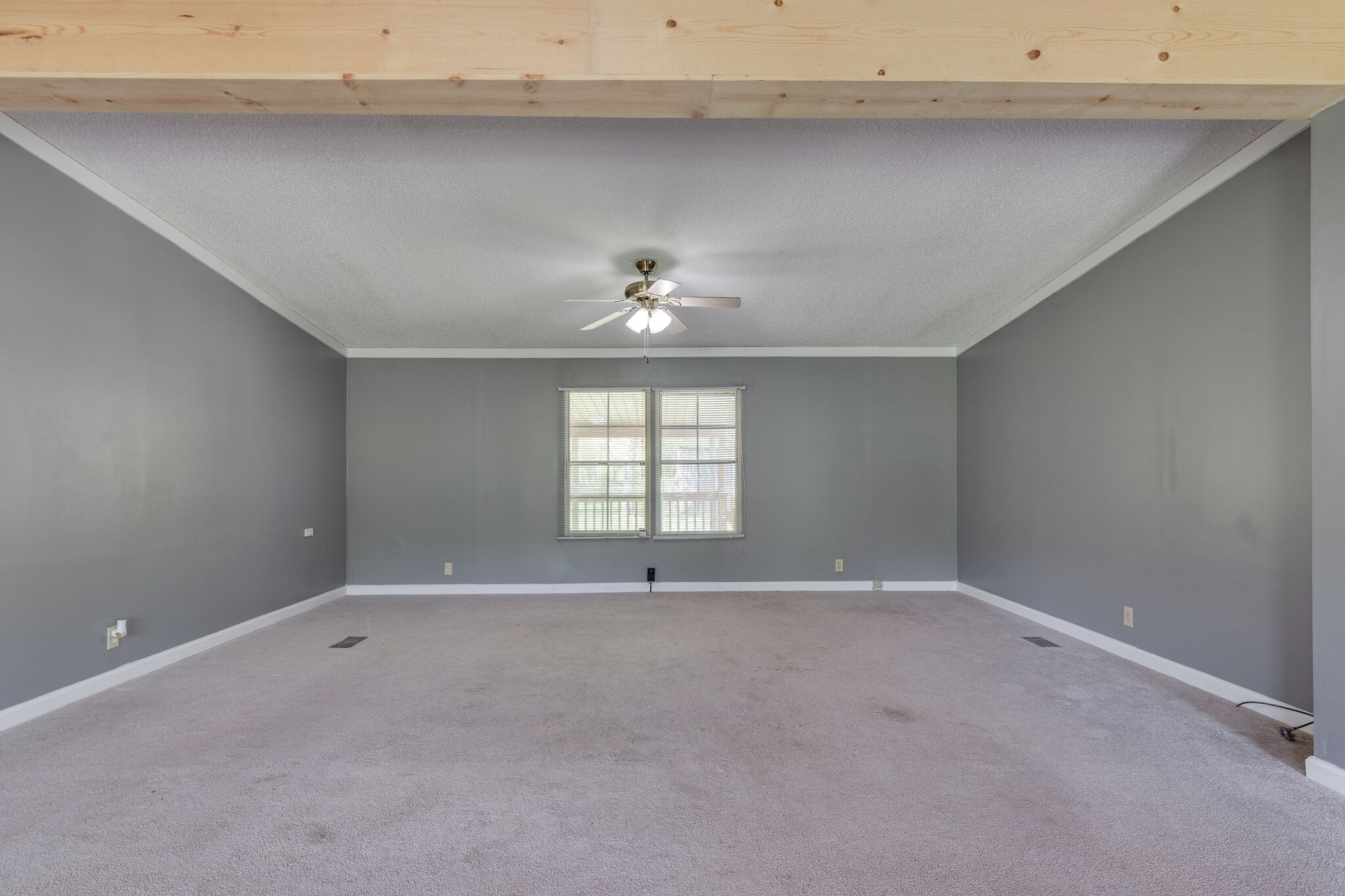 8390 West Sheepneck Road Mount Pleasant, TN 38474 - Photo 12 of 32 Gallery Image 12