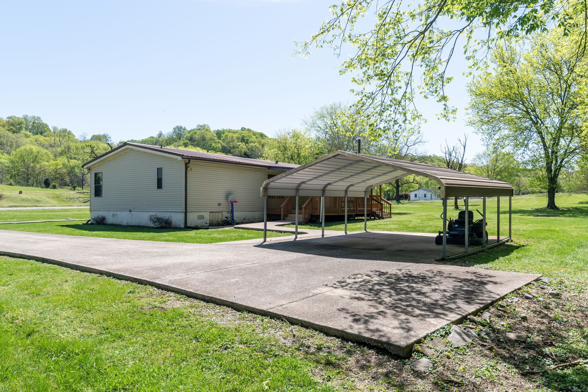 8390 West Sheepneck Road Mount Pleasant, TN 38474 - Photo 28 of 32 Gallery Image 28