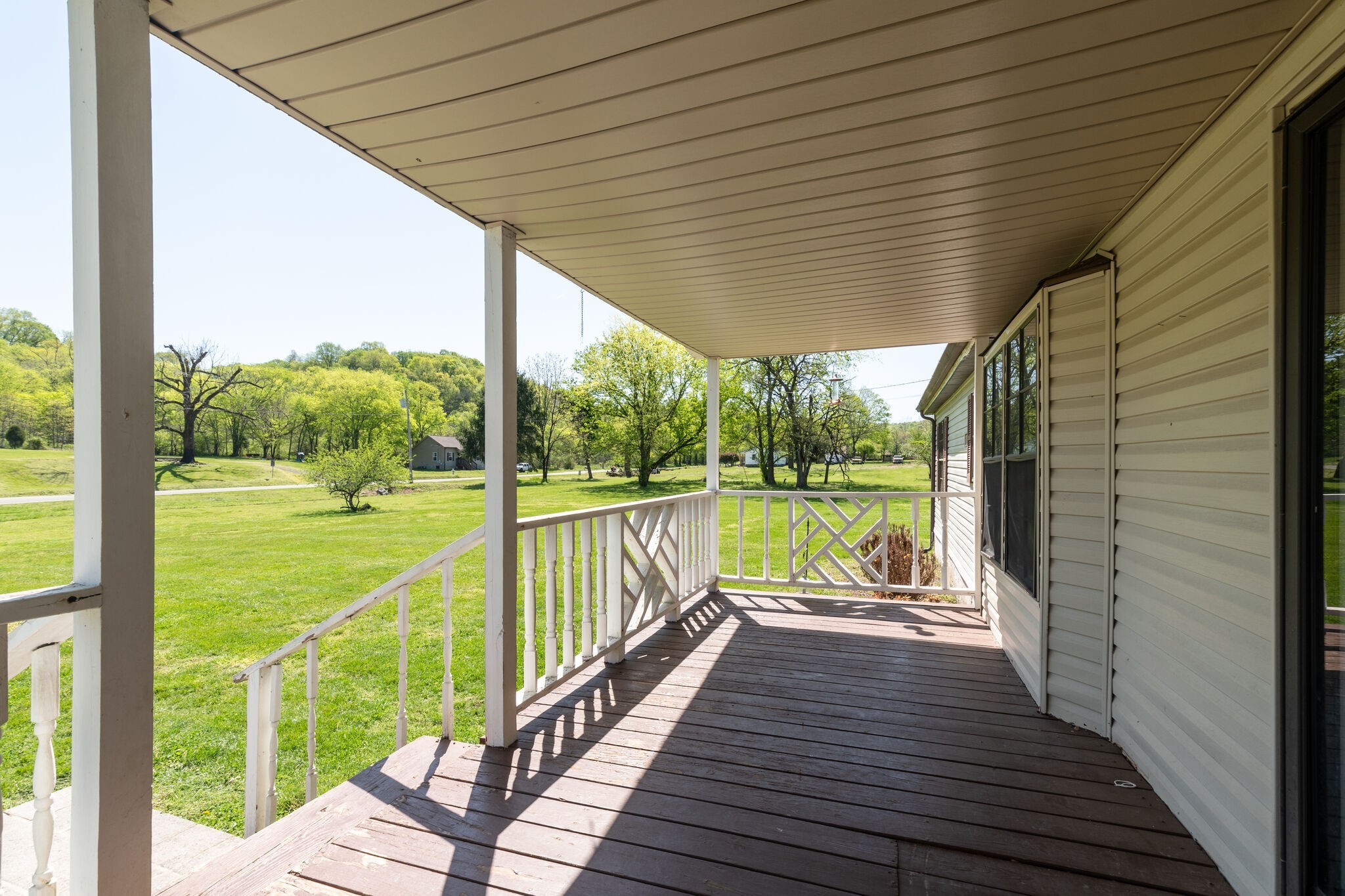 8390 West Sheepneck Road Mount Pleasant, TN 38474 - Photo 6 of 32 Gallery Image 6