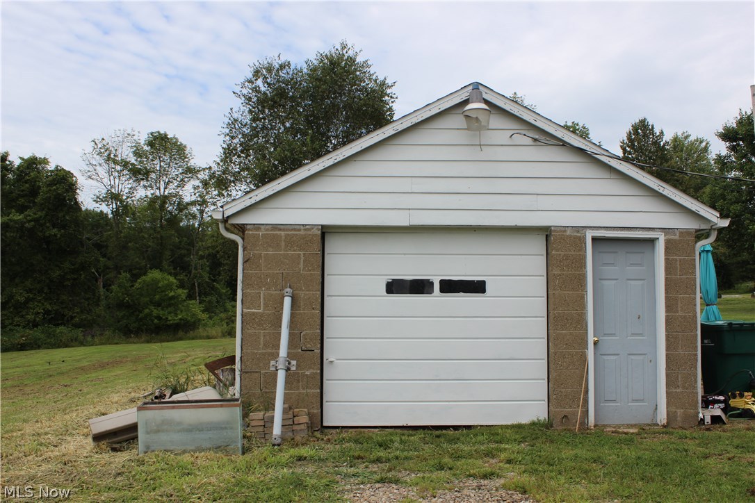 905 County Line Road Hopewell, OH 43746 - Photo 3 of 13 Gallery Image 3