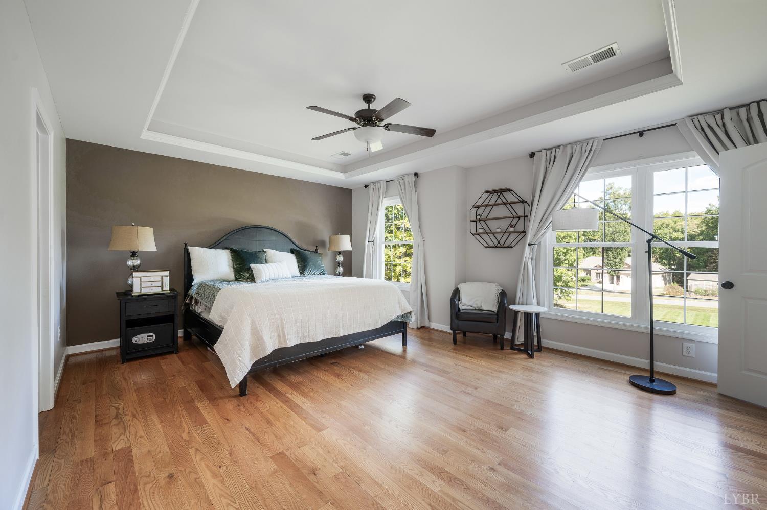 333 Sunset Ridge Drive Concord, VA 24538 - Photo 30 of 61 a bedroom with a bed and a large window