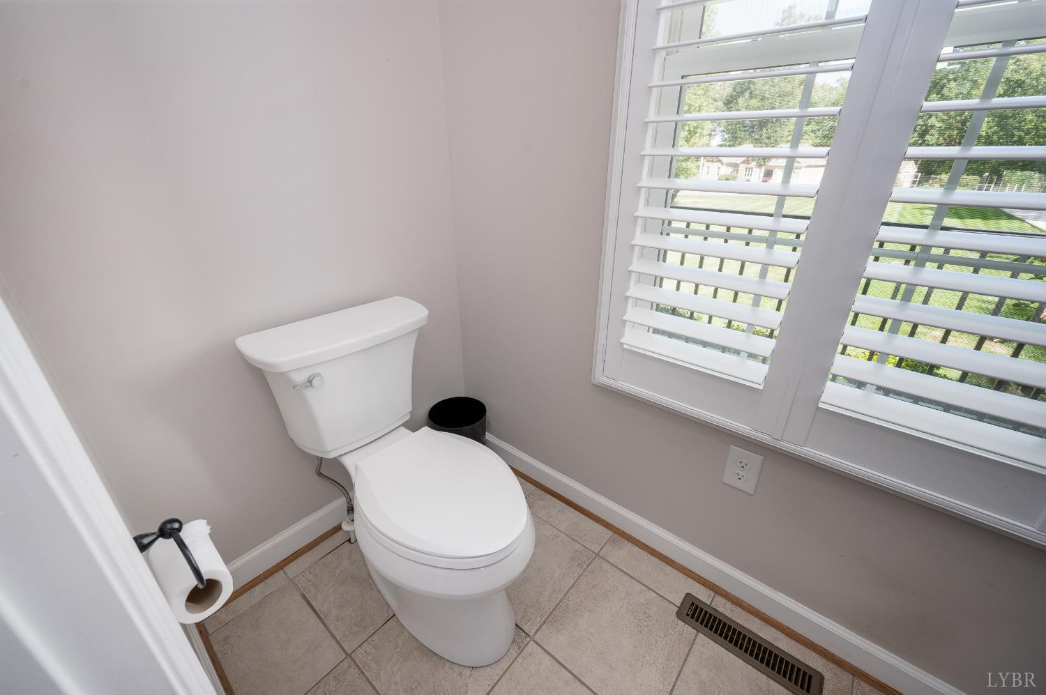 333 Sunset Ridge Drive Concord, VA 24538 - Photo 39 of 61 a white toilet sitting next to a window