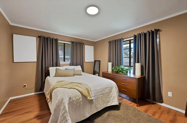 $385,000 | 1406 Shadybrook Drive, DeSoto, TX 75115