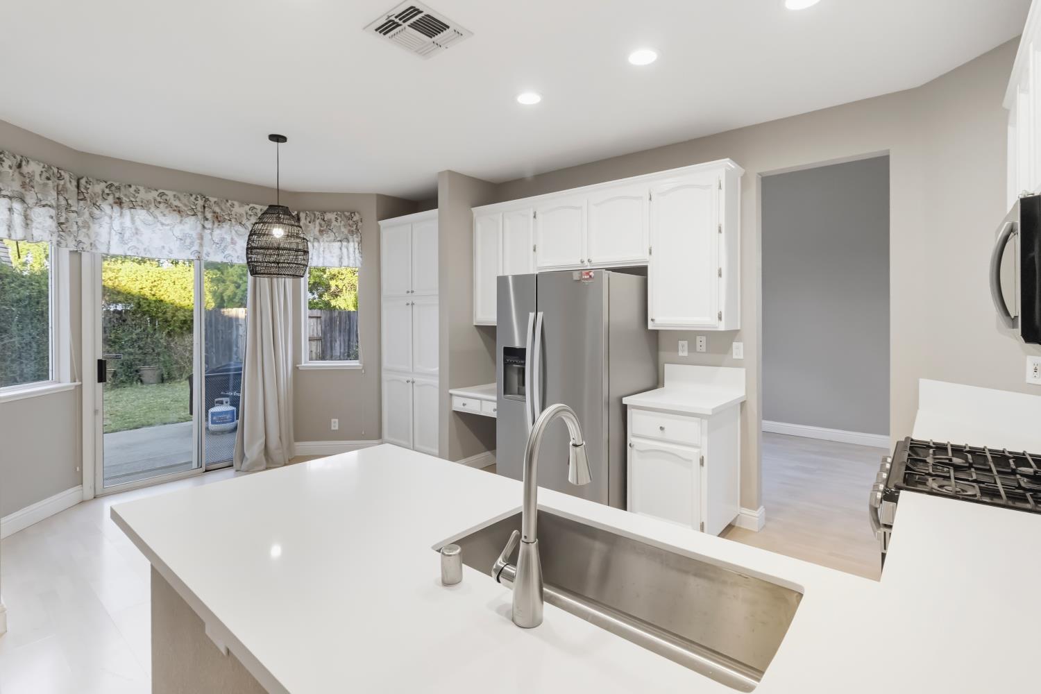 1080 Rudgwick Drive Roseville, CA 95747 - Photo 22 of 68