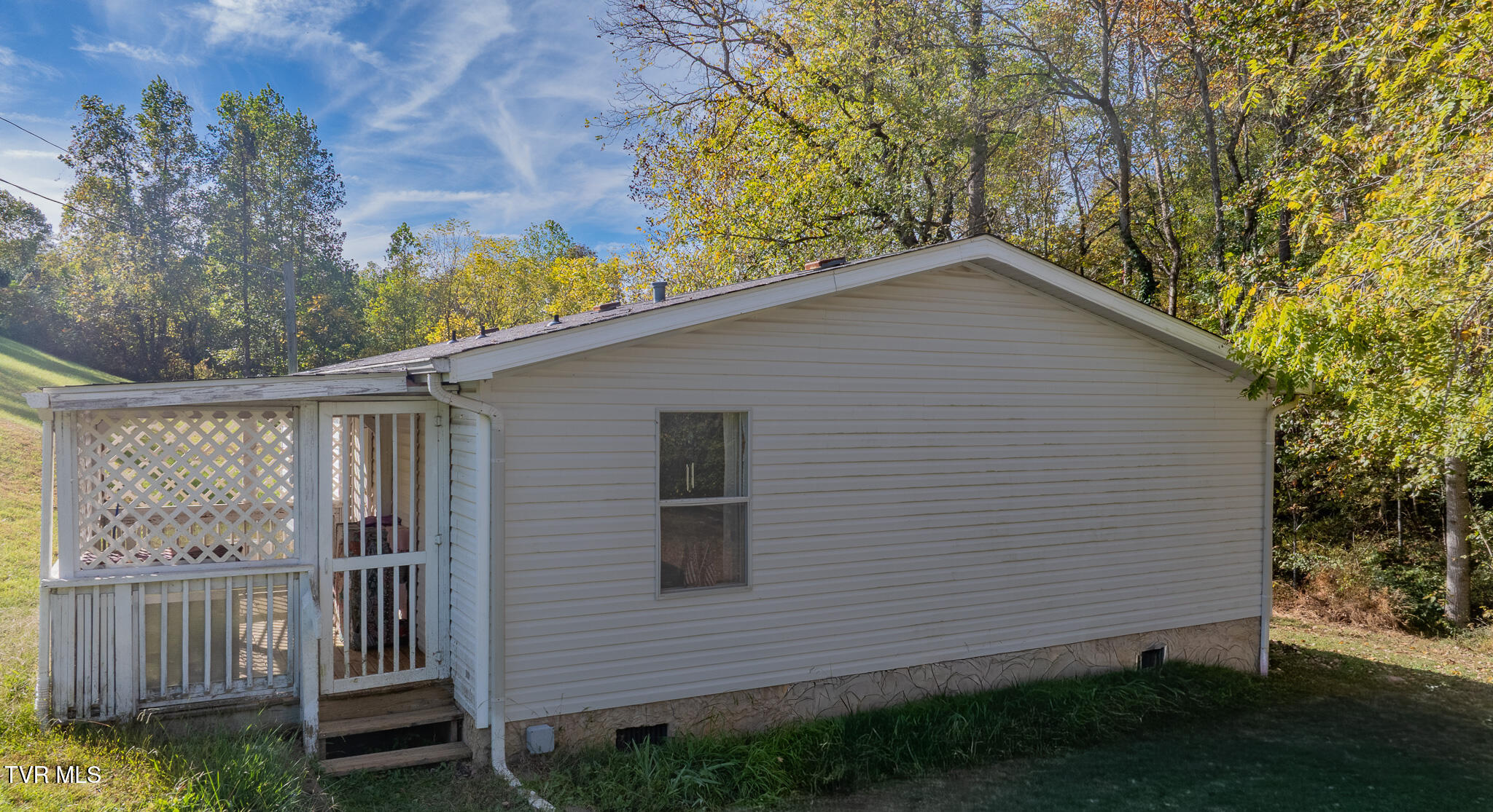 750 Gass Memorial Road Greeneville, TN 37745 - Photo 27 of 32 dji_fly_20251017_160610_0167_17609833171