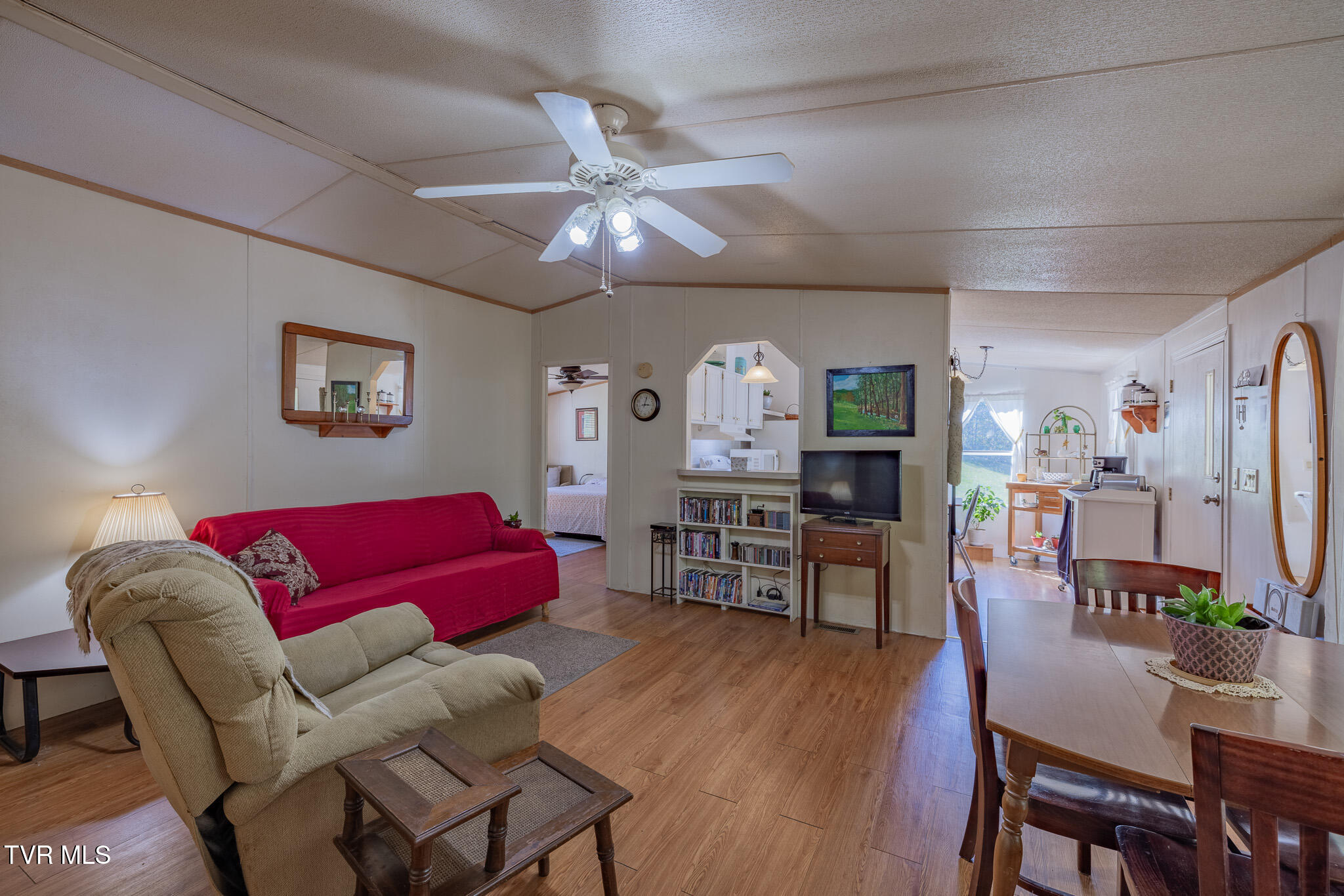 750 Gass Memorial Road Greeneville, TN 37745 - Photo 10 of 32 1R9A0436-HDR